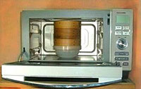 炊飯蒸籠（すいはんせいろ）　電子レンジでも蒸料理ができます